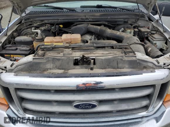 ✅ 1999 Ford F-250 XL • VIN: 1FTNF21L3XED84619 • Lot: 48395895. Wystawiony na Copart z przebiegiem 190 752 mil. Bezpłatny archiwum sprzedaży aukcyjnych z USA i szczegółowy raport historii pojazdu na DreamBid. Zdjęcie 12.