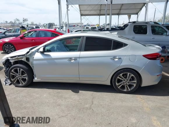 ✅ 2017 Hyundai Elantra Limited • VIN: 5NPD84LF9HH057863 • Lot: 41765378. Listed on IAAI with 80,646 mi. Free auction sales archive from the USA and detailed vehicle history report at DreamBid. Image 15.
