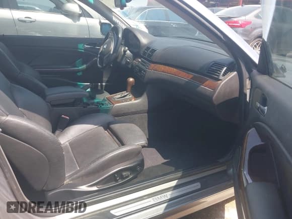 ✅ 2005 BMW 3 Series 330Ci • VIN: WBABD53495PL15593 • Lot: 42033635. Listed on IAAI with Not provided. Free auction sales archive from the USA and detailed vehicle history report at DreamBid. Image 5.