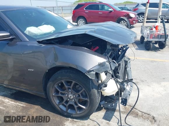 ✅ 2018 Dodge Charger GT • VIN: 2C3CDXJGXJH265919 • Lot: 42931488. Wystawiony na IAAI z przebiegiem 134 671 mil. Bezpłatny archiwum sprzedaży aukcyjnych z USA i szczegółowy raport historii pojazdu na DreamBid. Zdjęcie 6.