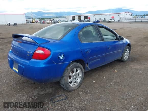 2004 Dodge Neon SXT z VIN 1B3ES56C74D528116, wystawiony jako IAAI lot #42239648 z przebiegiem 202 495 mil mil oraz . Historia ofert i sprzedaży dostępna na DreamBid. Obrazek 4.