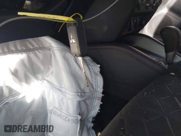 ✅ 2023 Mitsubishi Outlander ES • VIN: JA4ARUAU6PU004151 • Lot: 41739579. Wystawiony na IAAI z przebiegiem 39 948 mil. Bezpłatny archiwum sprzedaży aukcyjnych z USA i szczegółowy raport historii pojazdu na DreamBid. Zdjęcie 11.