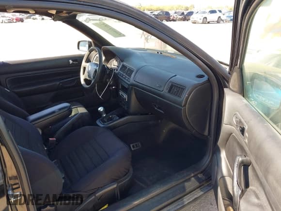 ✅ 1999 Volkswagen Golf GTI • VIN: WVWDA31J6XW375941 • Lot: 43671787. Listed on IAAI with 197,761 mi. Free auction sales archive from the USA and detailed vehicle history report at DreamBid. Image 5.