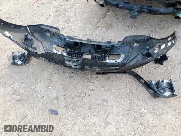 ✅ 2016 Jeep Grand Cherokee High Altitude • VIN: 1C4RJECG0GC475148 • Lot: 68856715. Wystawiony na Copart z przebiegiem 44 179 mil. Bezpłatny archiwum sprzedaży aukcyjnych z USA i szczegółowy raport historii pojazdu na DreamBid. Zdjęcie 13.