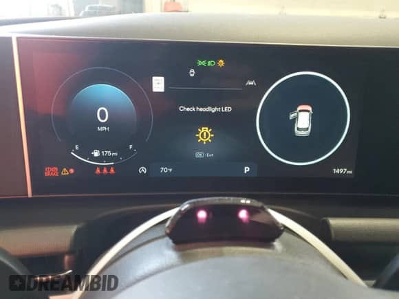 2025 Hyundai Tucson SEL Convenience with VIN 3KMJCCDEXSE016037, listed as a Copart auction lot 70138645 with 1,497 mi miles and Salvage title. Bid and sale history available at DreamBid. Image 9.