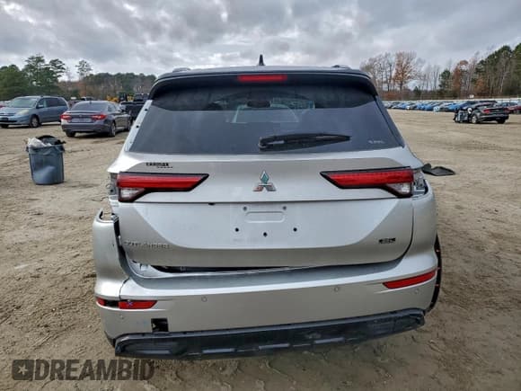 ✅ 2024 Mitsubishi Outlander SEL • VIN: JA4J4WA89RZ066968 • Lot: 94041105. Listed on Copart with 30,779 mi. Free auction sales archive from the USA and detailed vehicle history report at DreamBid. Image 6.