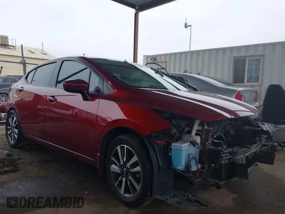 ✅ 2021 Nissan Versa SV • VIN: 3N1CN8EV5ML894414 • Lot: 43764283. Wystawiony na IAAI z przebiegiem 39 985 mil. Bezpłatny archiwum sprzedaży aukcyjnych z USA i szczegółowy raport historii pojazdu na DreamBid. Zdjęcie 1.