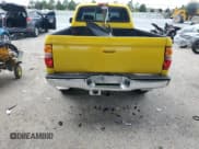 ✅ 2001 Toyota Tacoma PreRunner • VIN: 5TESN92N11Z813985 • Lot: 82051055. Wystawiony na Copart z przebiegiem 134 919 mil. Bezpłatny archiwum sprzedaży aukcyjnych z USA i szczegółowy raport historii pojazdu na DreamBid. Zdjęcie 6.