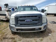 ✅ 2014 Ford F-550 XL • VIN: 1FDUF5HTXEEB70450 • Lot: 61862775. Wystawiony na Copart z przebiegiem 179 655 mil. Bezpłatny archiwum sprzedaży aukcyjnych z USA i szczegółowy raport historii pojazdu na DreamBid. Zdjęcie 5.