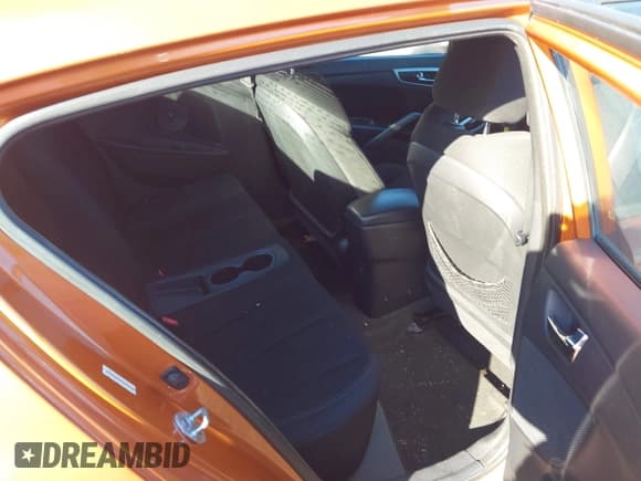 ✅ 2013 Hyundai Veloster w/Gray Int • VIN: KMHTC6AD3DU126193 • Lot: 41251982. Wystawiony na IAAI z przebiegiem 119 066 mil. Bezpłatny archiwum sprzedaży aukcyjnych z USA i szczegółowy raport historii pojazdu na DreamBid. Zdjęcie 8.