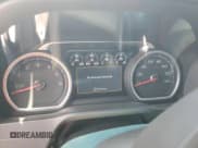 ✅ 2020 Chevrolet Silverado 1500 High Country • VIN: 1GCUYHEL9LZ377390 • Lot: 63809684. Wystawiony na Copart z przebiegiem Nie podano. Bezpłatny archiwum sprzedaży aukcyjnych z USA i szczegółowy raport historii pojazdu na DreamBid. Zdjęcie 9.