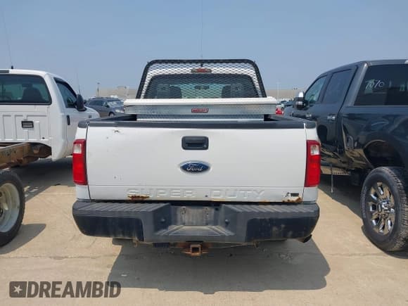 ✅ 2011 Ford F-250 XL • VIN: 1FT7X2B60BEA52497 • Lot: 42223000. Listed on IAAI with 231,094 mi. Free auction sales archive from the USA and detailed vehicle history report at DreamBid. Image 16.