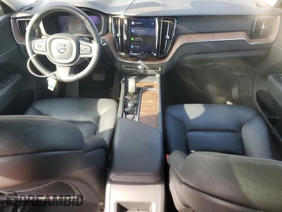 ✅ 2022 Volvo XC60 Momentum • VIN: YV4L12DK6N1914284 • Lot: 93115655. Listed on Copart with 32,092 mi. Free auction sales archive from the USA and detailed vehicle history report at DreamBid. Image 8.