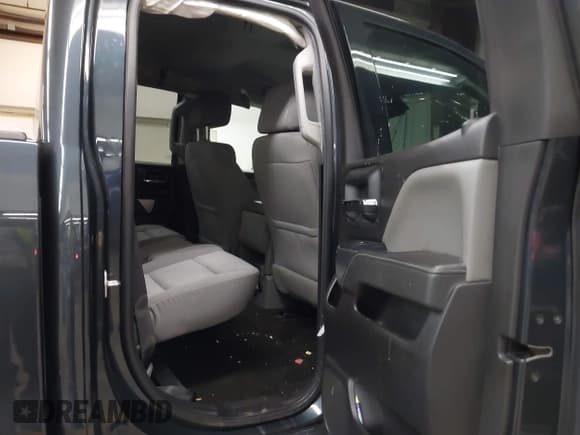 ✅ 2018 Chevrolet Silverado 1500 LT • VIN: 1GCRCREH6JZ161354 • Лот: 43473407. Опубликован ранее на IAAI с пробегом 124 840 миль. Бесплатный доступ к архиву аукционных продаж из США и подробный отчёт об истории автомобиля на DreamBid. Изображение 8.