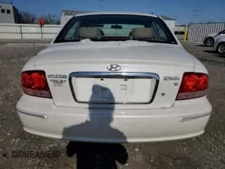 2003 Hyundai Sonata GLS z VIN KMHWF35H53A848507, wystawiony jako Copart lot #51695225 z przebiegiem 106 863 mil mil oraz Szkoda całkowita • Salvage title. Historia ofert i sprzedaży dostępna na DreamBid. Obrazek 6.