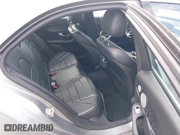 ✅ 2015 Mercedes-Benz C 300 Luxury • VIN: 55SWF4KB1FU095272 • Lot: 42902620. Listed on IAAI with 83,732 mi. Free auction sales archive from the USA and detailed vehicle history report at DreamBid. Image 8.
