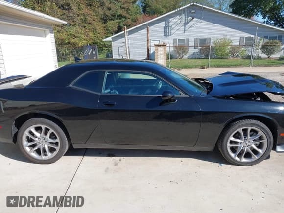 ✅ 2023 Dodge Challenger GT • VIN: 2C3CDZKG0PH575225 • Lot: 43301047. Listed on IAAI with 14,619 mi. Free auction sales archive from the USA and detailed vehicle history report at DreamBid. Image 14.