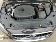 ✅ 2017 Volvo V90 • VIN: YV4A22NL4H1001202 • Лот: 39198134. Опубликован ранее на Copart с пробегом 73 426 миль. Бесплатный доступ к архиву аукционных продаж из США и подробный отчёт об истории автомобиля на DreamBid. Изображение 11.