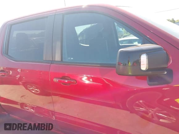 ✅ 2021 Chevrolet Silverado 1500 RST • VIN: 3GCUYEED2MG196964 • Lot: 43010571. Wystawiony na IAAI z przebiegiem 96 200 mil. Bezpłatny archiwum sprzedaży aukcyjnych z USA i szczegółowy raport historii pojazdu na DreamBid. Zdjęcie 14.