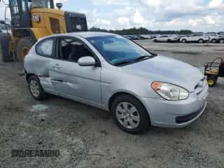 2010 Hyundai Accent GS z VIN KMHCM3AC6AU157310, wystawiony jako Copart lot #71661084 z przebiegiem 185 132 mil mil oraz Szkoda całkowita • Salvage title. Historia ofert i sprzedaży dostępna na DreamBid. Obrazek 4.