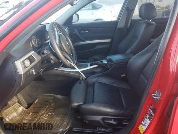 ✅ 2011 BMW 3 Series 328i • VIN: WBAPH7G51BNN02987 • Lot: 83956755. Listed on Copart with 130,331 mi. Free auction sales archive from the USA and detailed vehicle history report at DreamBid. Image 7.