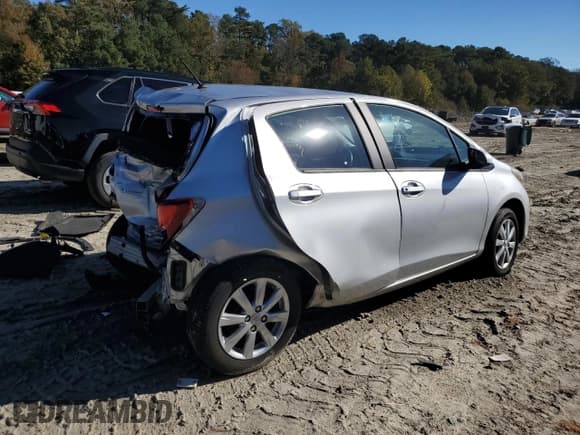 ✅ 2016 Toyota Yaris L • VIN: VNKKTUD39GA070135 • Lot: 86787175. Listed on Copart with 54,701 mi. Free auction sales archive from the USA and detailed vehicle history report at DreamBid. Image 3.