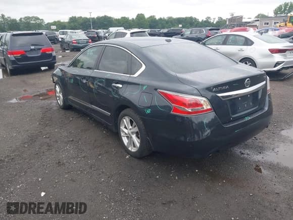 ✅ 2015 Nissan Altima SV • VIN: 1N4AL3AP5FC182509 • Lot: 42856884. Wystawiony na IAAI z przebiegiem 99 740 mil. Bezpłatny archiwum sprzedaży aukcyjnych z USA i szczegółowy raport historii pojazdu na DreamBid. Zdjęcie 3.