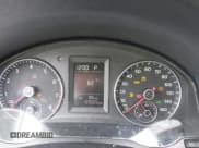 ✅ 2010 Volkswagen Jetta Limited Edition • VIN: 3VWAX7AJ8AM091384 • Lot: 42286113. Listed on IAAI with 103,505 mi. Free auction sales archive from the USA and detailed vehicle history report at DreamBid. Image 7.