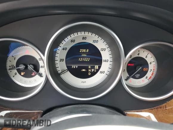 ✅ 2012 Mercedes-Benz CLS 550 • VIN: WDDLJ7DBXCA012711 • Лот: 81227515. Опубликован ранее на Copart с пробегом 121 022 миль. Бесплатный доступ к архиву аукционных продаж из США и подробный отчёт об истории автомобиля на DreamBid. Изображение 9.