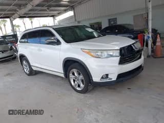 ✅ 2016 Toyota Highlander Limited • VIN: 5TDYKRFH7GS149298 • Lot: 43387152. Listed on IAAI with 192,302 mi. Free auction sales archive from the USA and detailed vehicle history report at DreamBid. Image 1.
