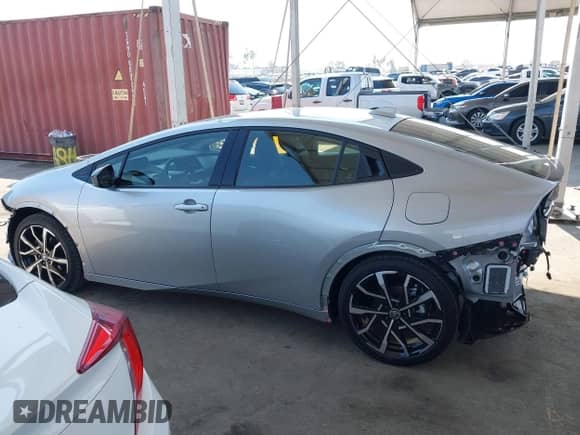 2025 Toyota Prius SE с VIN JTDACACU8S3051070, выставлен на аукционе IAAI как лот 42734880 с пробегом 221 миль миль и . История ставок и продаж доступна на DreamBid. Изображение 15.