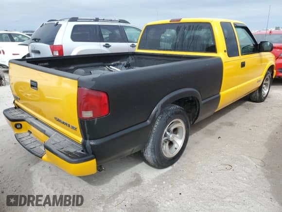 2002 Chevrolet S-10 LS с VIN 1GCCS19W628253493, выставлен на аукционе Copart как лот 75365504 с пробегом Не указан миль и Списание • Salvage title. История ставок и продаж доступна на DreamBid. Изображение 3.