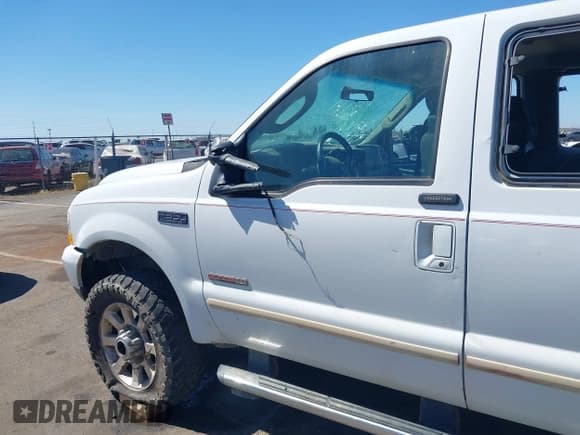 ✅ 2004 Ford F-350 XL • VIN: 1FTSX31P94EA52267 • Lot: 42336952. Wystawiony na IAAI z przebiegiem 423 991 mil. Bezpłatny archiwum sprzedaży aukcyjnych z USA i szczegółowy raport historii pojazdu na DreamBid. Zdjęcie 21.