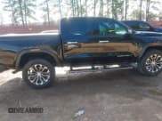 ✅ 2023 GMC Canyon 4WD Denali • VIN: 1GTP6FEK9P1146606 • Lot: 41330983. Wystawiony na IAAI z przebiegiem 18 907 mil. Bezpłatny archiwum sprzedaży aukcyjnych z USA i szczegółowy raport historii pojazdu na DreamBid. Zdjęcie 13.