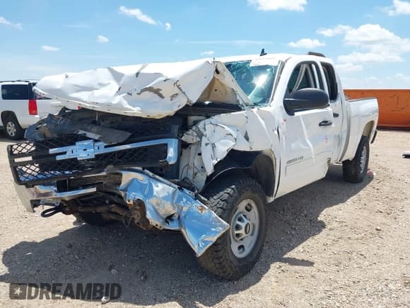 ✅ 2014 Chevrolet Silverado 2500HD LT • VIN: 1GC1KXCG9EF189560 • Lot: 42597641. Listed on IAAI with 178,900 mi. Free auction sales archive from the USA and detailed vehicle history report at DreamBid. Image 6.