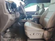 ✅ 2024 Chevrolet Silverado 1500 LTZ • VIN: 2GCPAEED7R1155912 • Lot: 60167835. Wystawiony na Copart z przebiegiem 14 324 mil. Bezpłatny archiwum sprzedaży aukcyjnych z USA i szczegółowy raport historii pojazdu na DreamBid. Zdjęcie 7.