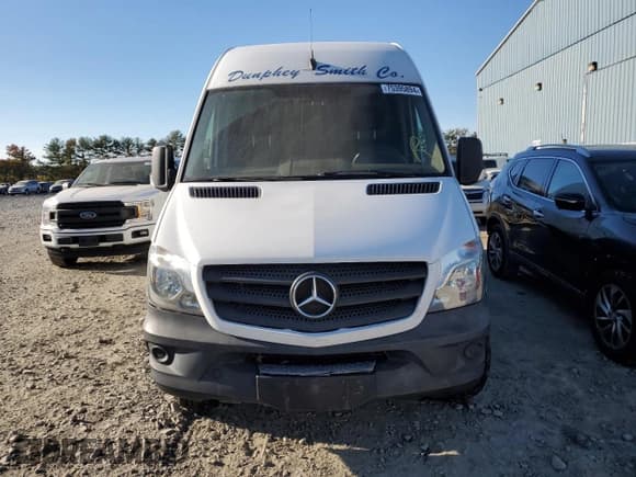 ✅ 2017 Mercedes-Benz Sprinter Cargo Worker • VIN: WD3PE8CD4HP383791 • Лот: 75395894. Опубликован ранее на Copart с пробегом 140 806 миль. Бесплатный доступ к архиву аукционных продаж из США и подробный отчёт об истории автомобиля на DreamBid. Изображение 5.