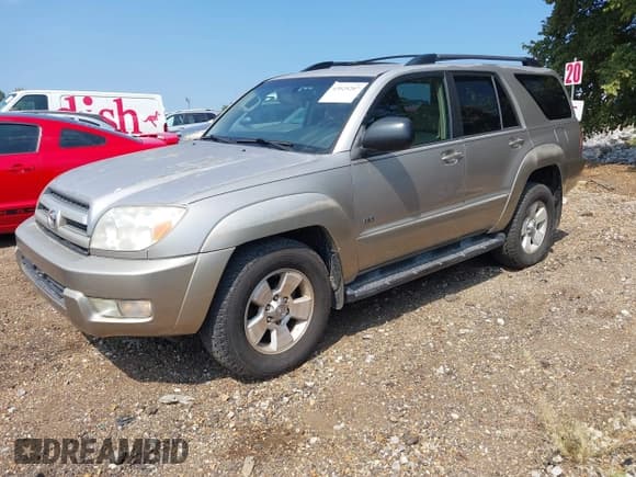 ✅ 2004 Toyota 4Runner SR5 • VIN: JTEZU14R740027532 • Lot: 43025207. Listed on IAAI with 174,316 mi. Free auction sales archive from the USA and detailed vehicle history report at DreamBid. Image 2.