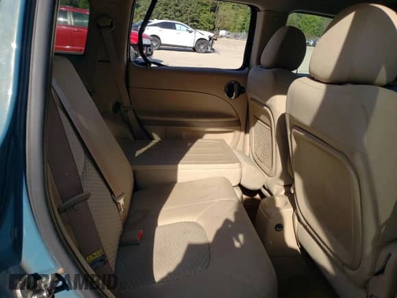 ✅ 2007 Chevrolet HHR LS • VIN: 3GNDA13D87S542752 • Lot: 85106435. Wystawiony na Copart z przebiegiem 165 804 mil. Bezpłatny archiwum sprzedaży aukcyjnych z USA i szczegółowy raport historii pojazdu na DreamBid. Zdjęcie 10.