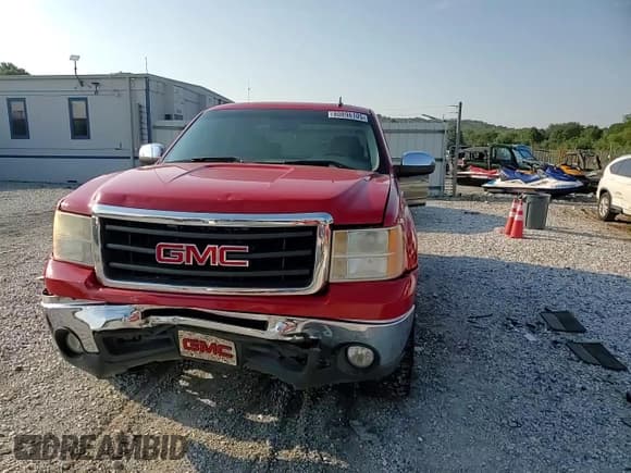 ✅ 2011 GMC Sierra 1500 SLE • VIN: 1GTR1VE00BZ210347 • Lot: 80898105. Wystawiony na Copart z przebiegiem 219 414 mil. Bezpłatny archiwum sprzedaży aukcyjnych z USA i szczegółowy raport historii pojazdu na DreamBid. Zdjęcie 13.