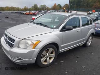 ✅ 2010 Dodge Caliber SXT • VIN: 1B3CB4HA1AD552470 • Лот: 43497443. Опубликован ранее на IAAI с пробегом 108 468 миль. Бесплатный доступ к архиву аукционных продаж из США и подробный отчёт об истории автомобиля на DreamBid. Изображение 2.