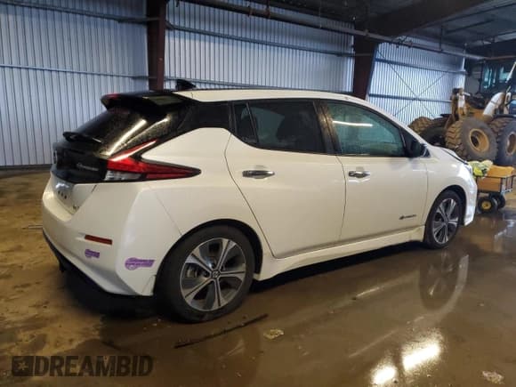 ✅ 2019 Nissan LEAF S • VIN: 1N4AZ1CP6KC307821 • Лот: 45222015. Опубликован ранее на Copart с пробегом 45 553 миль. Бесплатный доступ к архиву аукционных продаж из США и подробный отчёт об истории автомобиля на DreamBid. Изображение 3.