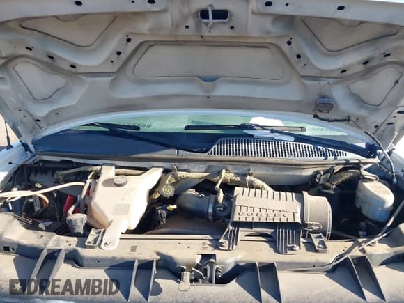 ✅ 2011 Chevrolet Express Cargo • VIN: 1GCSGAFX1B1175739 • Lot: 43458555. Wystawiony na IAAI z przebiegiem 95 298 mil. Bezpłatny archiwum sprzedaży aukcyjnych z USA i szczegółowy raport historii pojazdu na DreamBid. Zdjęcie 10.