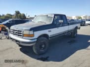 ✅ 1996 Ford F-250 • VIN: 1FTHX26G3TEA45584 • Lot: 72019594. Listed on Copart with 160,122 mi. Free auction sales archive from the USA and detailed vehicle history report at DreamBid. Image 1.
