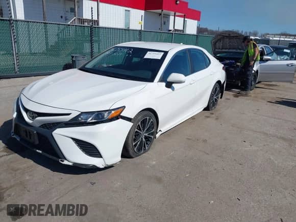 2020 Toyota Camry SE with VIN 4T1G11BK2LU008707, listed as a IAAI auction lot 41755412 with 56,959 mi miles and . Bid and sale history available at DreamBid. Image 19.