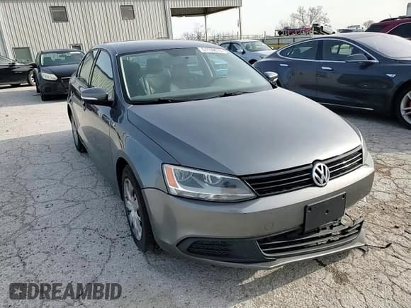 ✅ 2011 Volkswagen Jetta SE • VIN: 3VWDZ7AJ8BM369256 • Lot: 51139015. Listed on Copart with 250,634 mi. Free auction sales archive from the USA and detailed vehicle history report at DreamBid. Image 10.