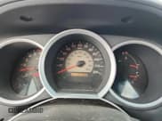 ✅ 2011 Toyota Tacoma • VIN: 3TMLU4EN6BM061642 • Lot: 81874815. Listed on Copart with 141,752 mi. Free auction sales archive from the USA and detailed vehicle history report at DreamBid. Image 9.