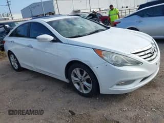 ✅ 2011 Hyundai Sonata Limited • VIN: 5NPEC4AC2BH106937 • Лот: 43563375. Опубликован ранее на IAAI с пробегом 204 641 миль. Бесплатный доступ к архиву аукционных продаж из США и подробный отчёт об истории автомобиля на DreamBid. Изображение 1.