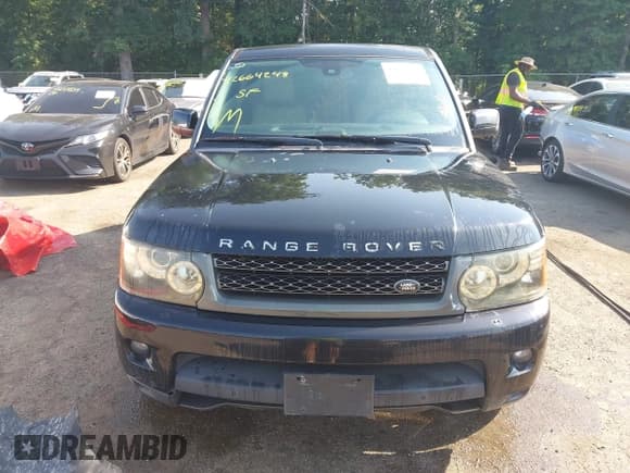 ✅ 2011 Land Rover Range Rover Sport HSE Lux • VIN: SALSK2D47BA713513 • Lot: 42664248. Listed on IAAI with 234,659 mi. Free auction sales archive from the USA and detailed vehicle history report at DreamBid. Image 12.
