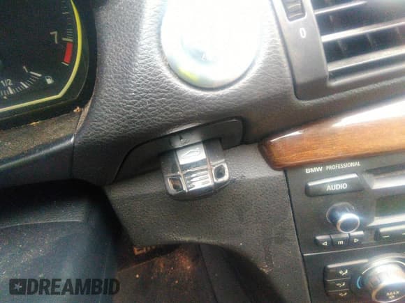 ✅ 2012 BMW 1 Series 128i • VIN: WBAUP7C55CVP22680 • Lot: 36517174. Listed on IAAI with 153,066 mi. Free auction sales archive from the USA and detailed vehicle history report at DreamBid. Image 11.